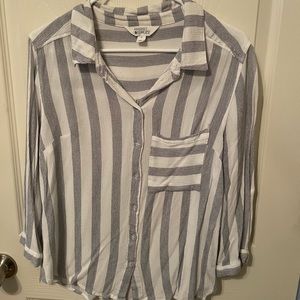 Market & Spruce blue white button up